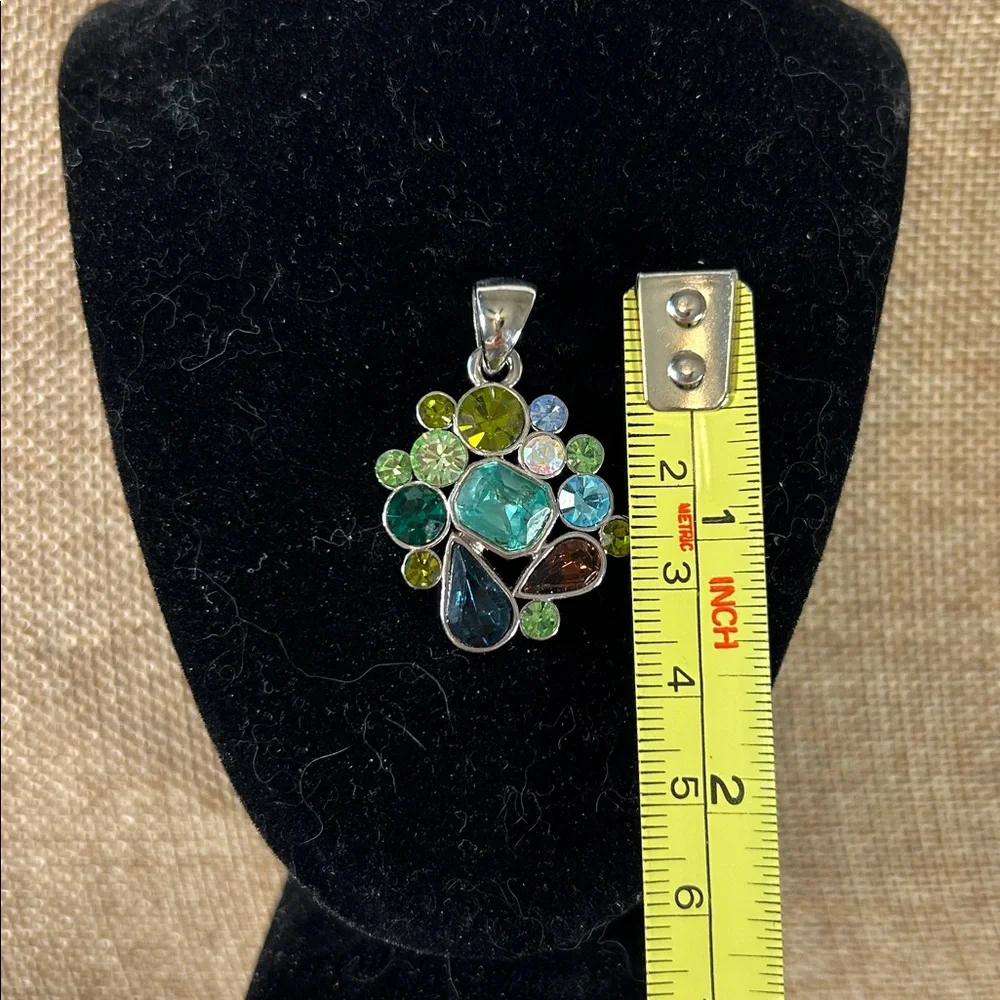 Multicolor Crystal Cluster Pendant Necklace - Women Jewelry - Picture 3 of 3